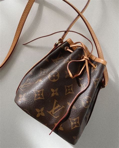 outlet louis vuitton lombardia|louis vuitton second hand rome.